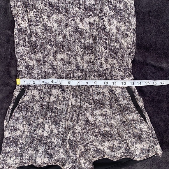 Xhilaration Black & Gray With Side Pockets Romper - Picture 7 of 11